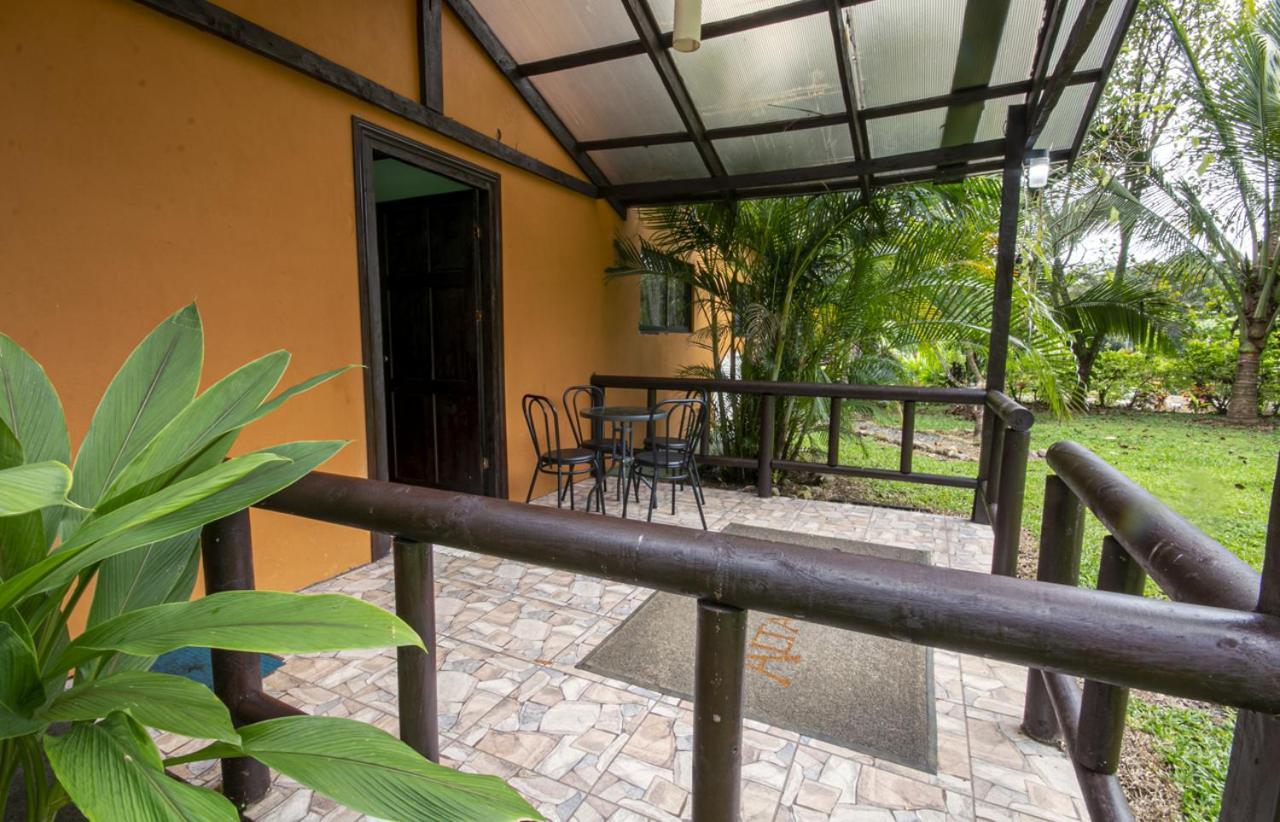 Cabanas Rio Escondido En La Fortuna Eksteriør billede