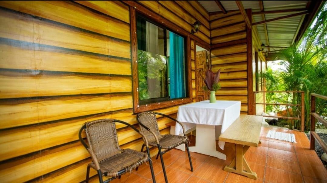 Cabanas Rio Escondido En La Fortuna Eksteriør billede