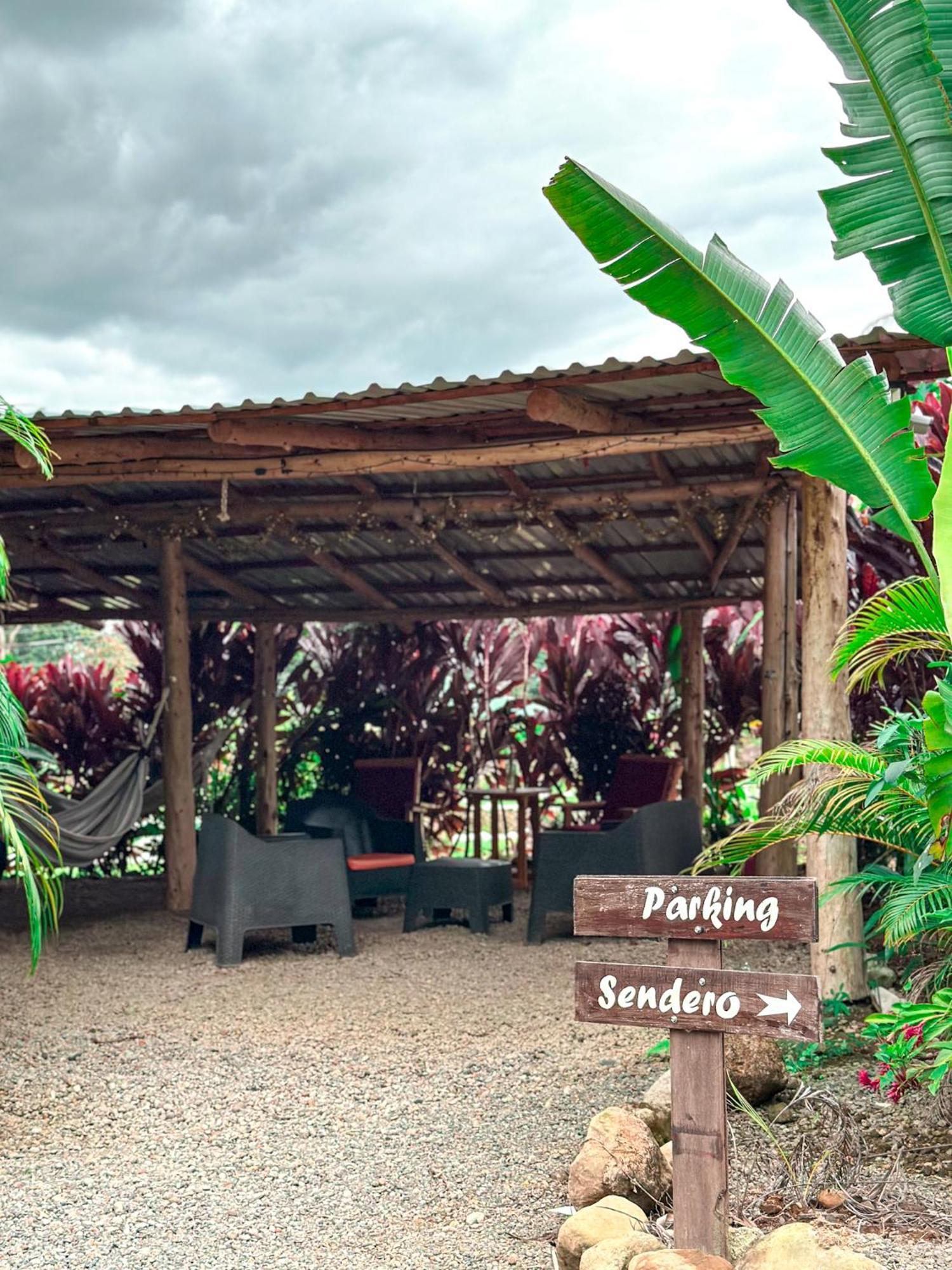 Cabanas Rio Escondido En La Fortuna Eksteriør billede